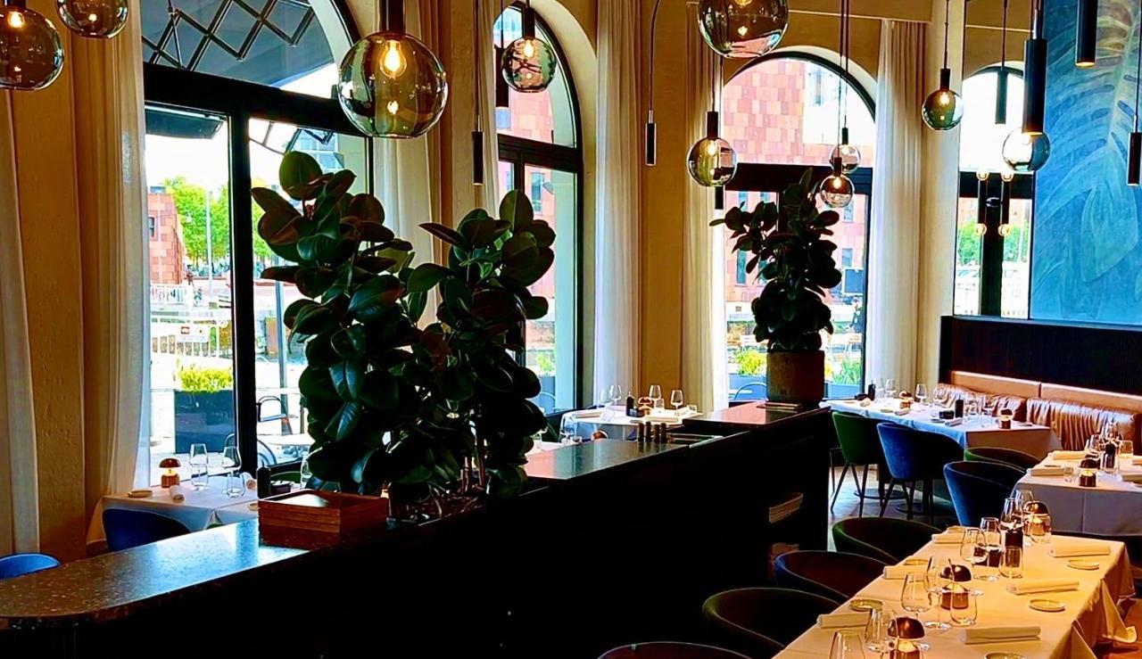 U Eat & Sleep Antwerp Hotel Luaran gambar
