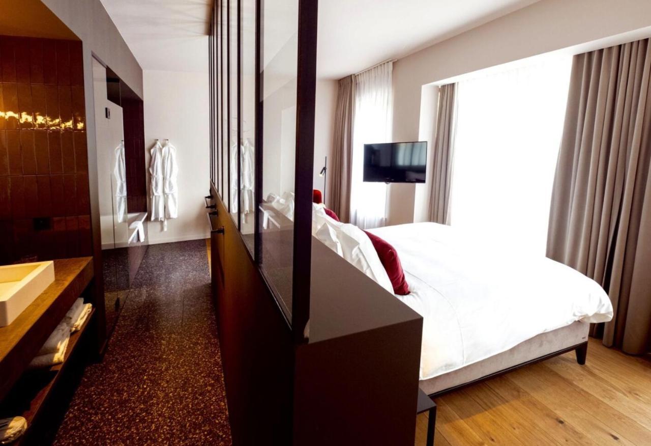 U Eat & Sleep Antwerp Hotel Luaran gambar