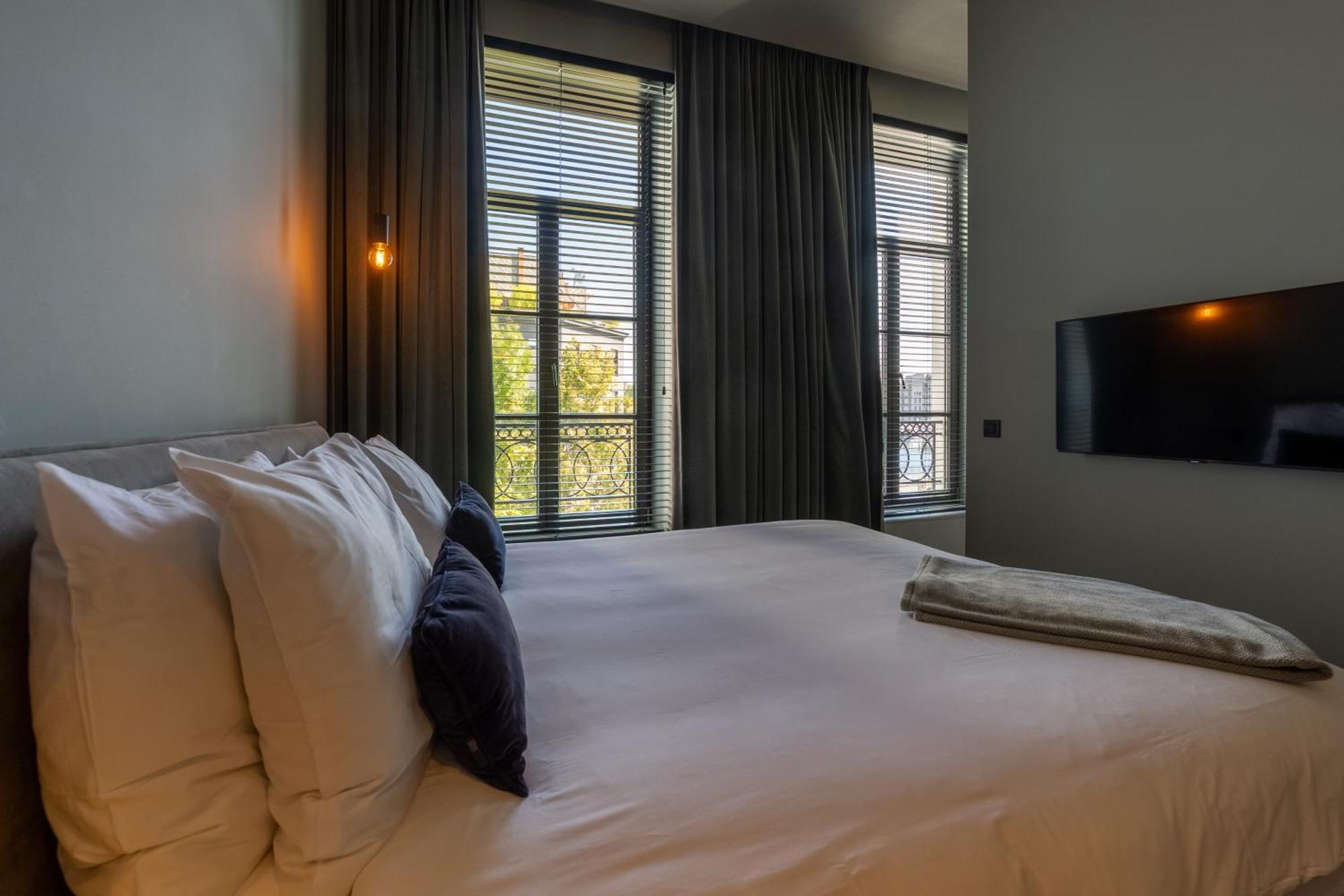 U Eat & Sleep Antwerp Hotel Luaran gambar