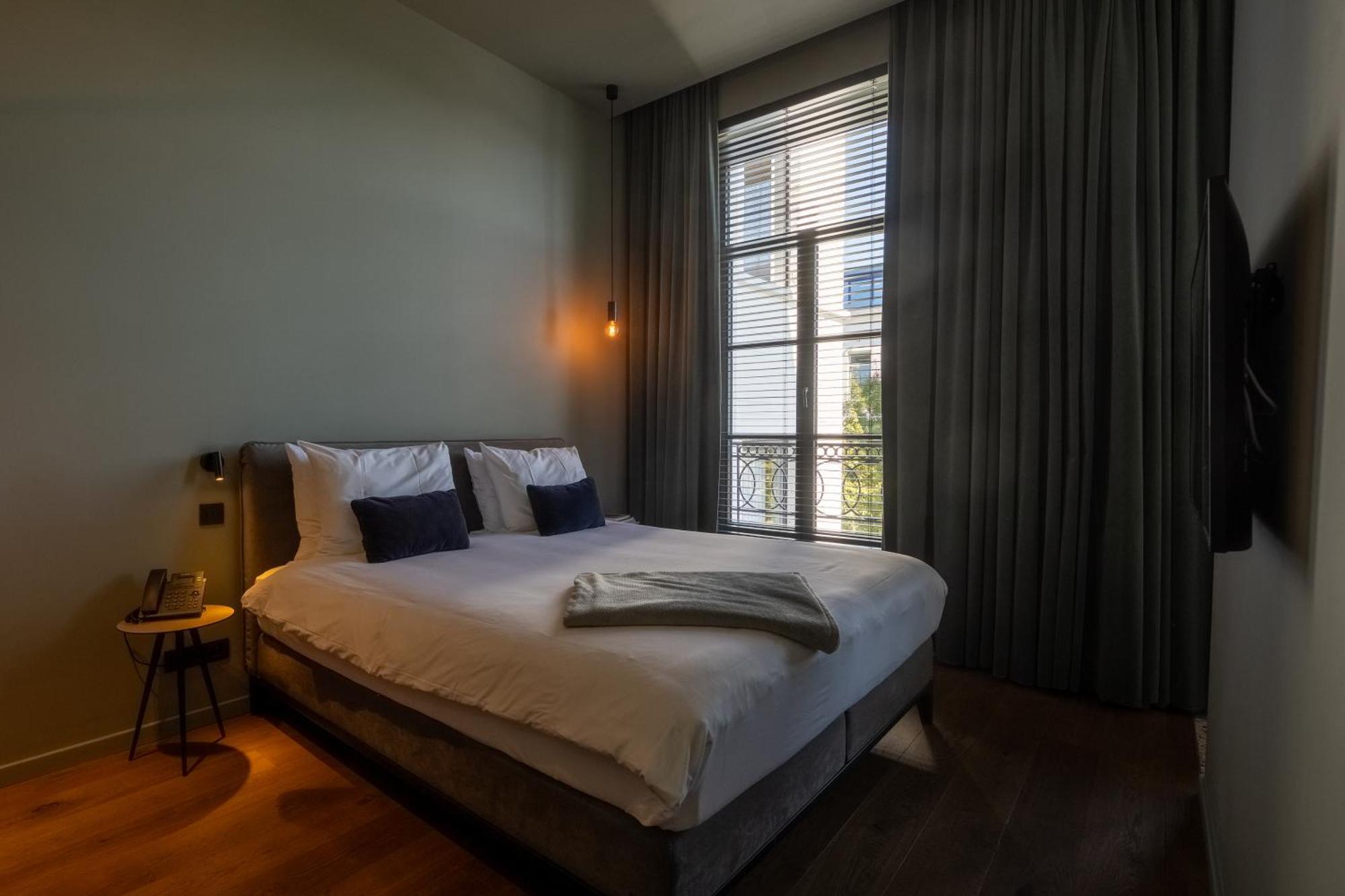 U Eat & Sleep Antwerp Hotel Luaran gambar
