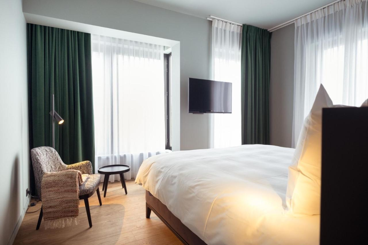 U Eat & Sleep Antwerp Hotel Luaran gambar