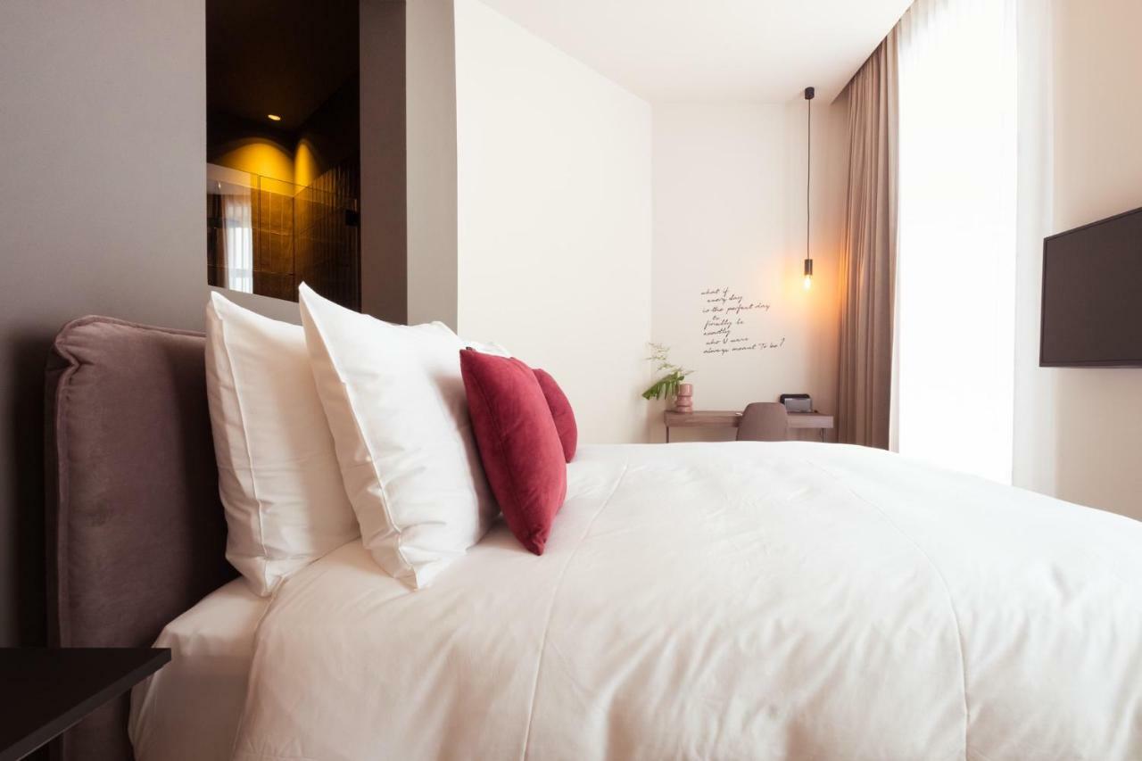 U Eat & Sleep Antwerp Hotel Luaran gambar