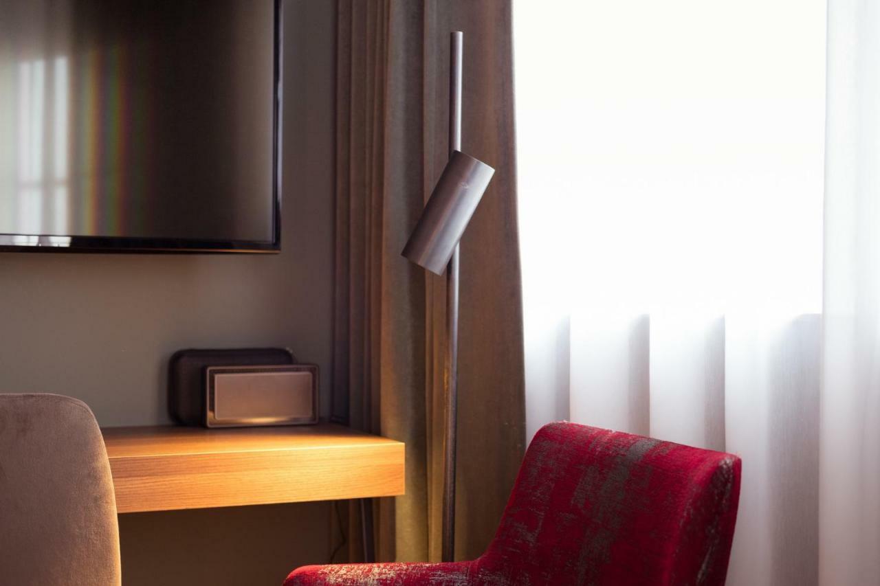 U Eat & Sleep Antwerp Hotel Luaran gambar